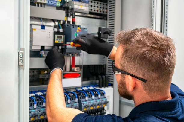 Best Affordable Electrician  in Shorewood, WI