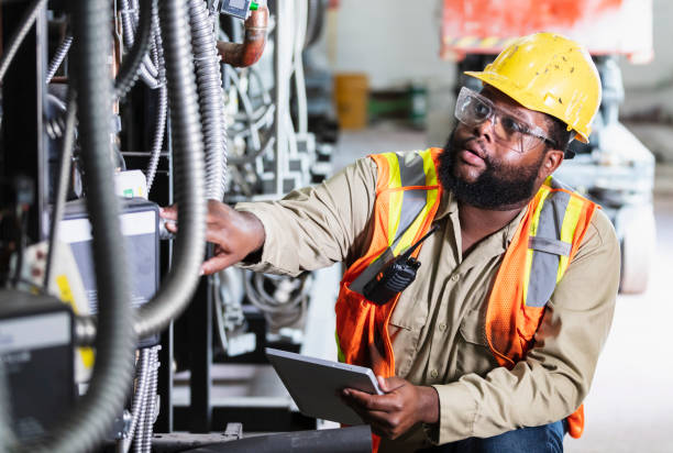 Best Local Electrician Companies  in Shorewood, WI